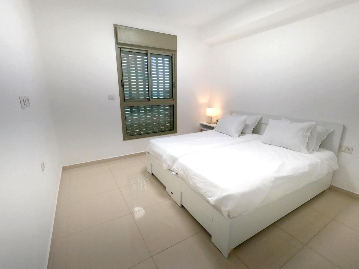 Seaside Serenity: Beach Views, Wellness & Kosher Breakfast Ashkelon Exterior photo